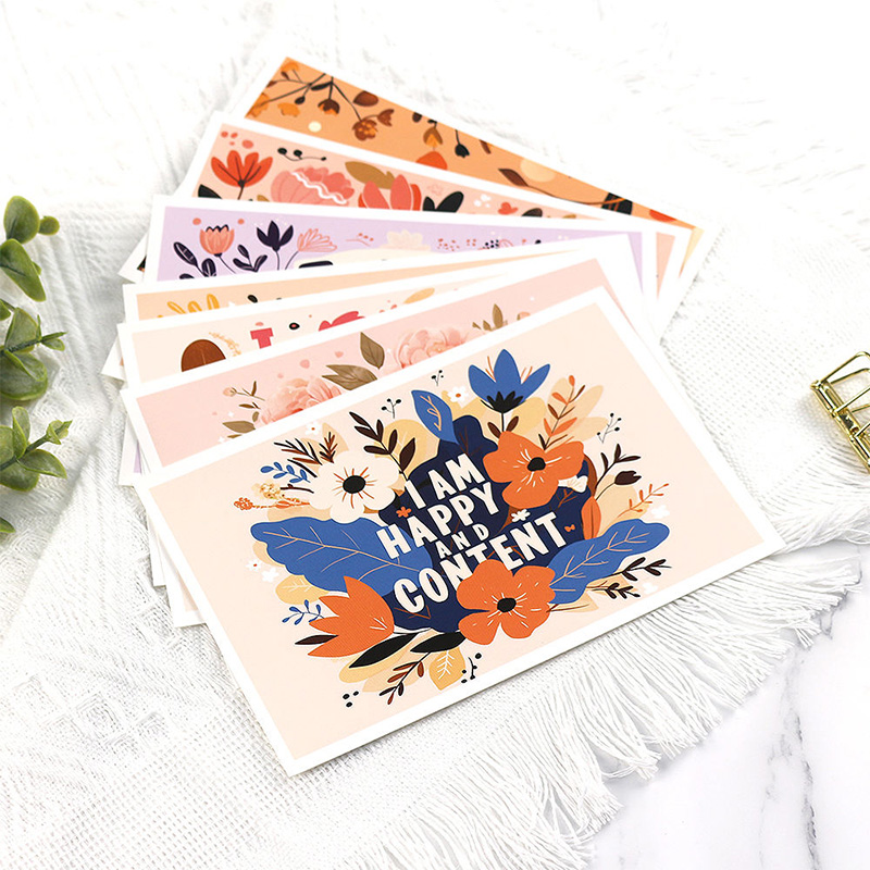 Colección de tarjetas de felicitación de dibujos animados florales.